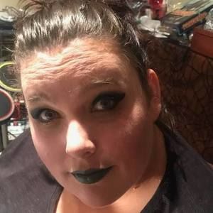 Meet your Posher, Chrissy